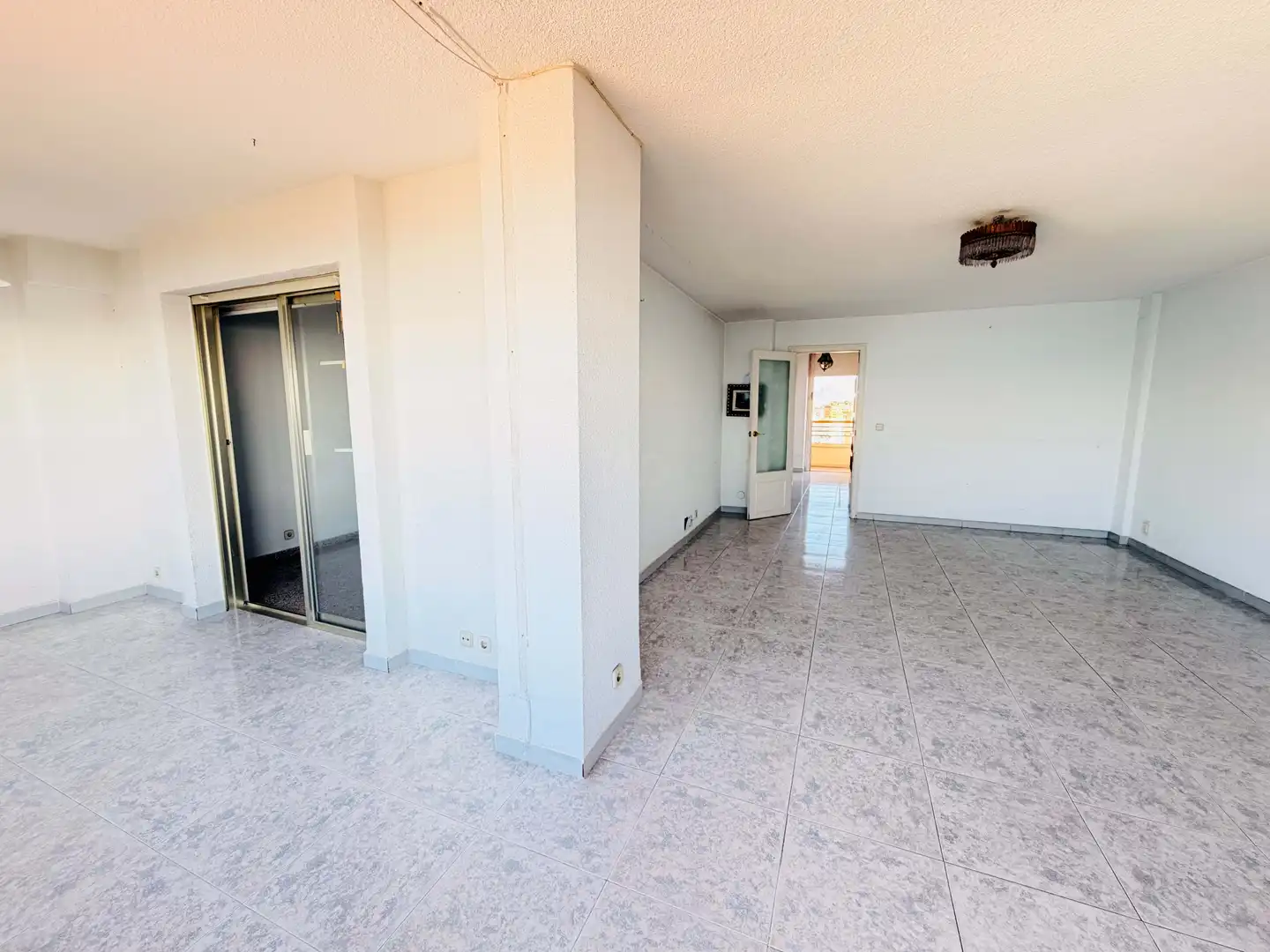 Flat for sale in Alicante / Alacant  with Swimming Pool