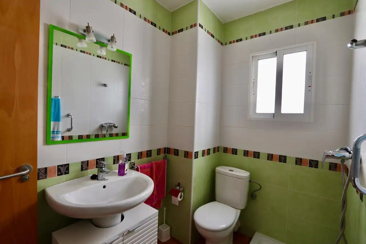 Baño de Piso en venta en Molina de Segura con Aire acondicionado, Amueblado y Horno