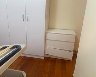 Bedroom of Flat to rent in Getxo 