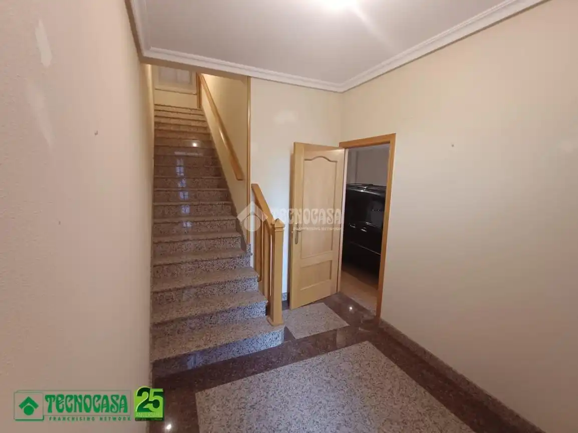 Doppelhaushälfte zum Verkauf in C. Zaragoza, imagen 2
