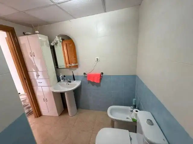 Baño de Piso de alquiler en Murcia con Aire acondicionado, Terraza y Amueblado