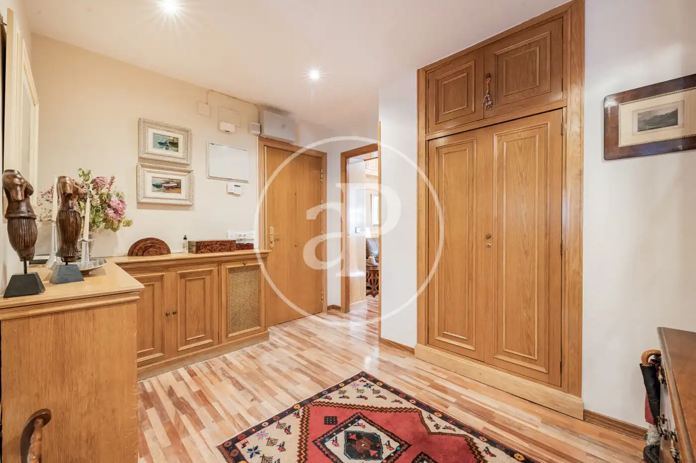 Piso en venta en C. de Pechuán, Ciudad Jardín