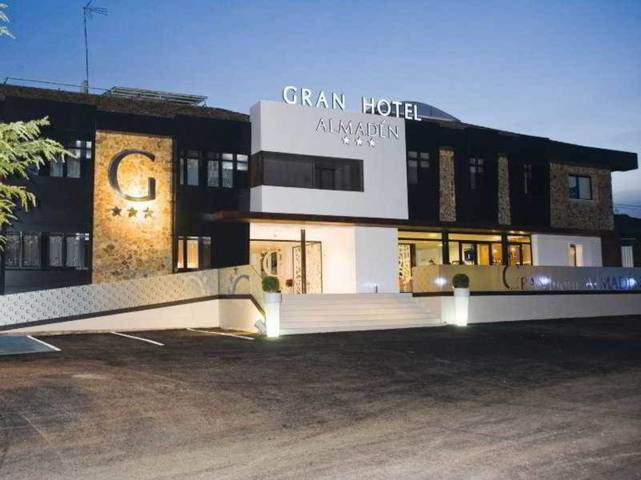 Edificio en Venta en Carretera comarcal Almadén a Puertollano, 0 en Almadén