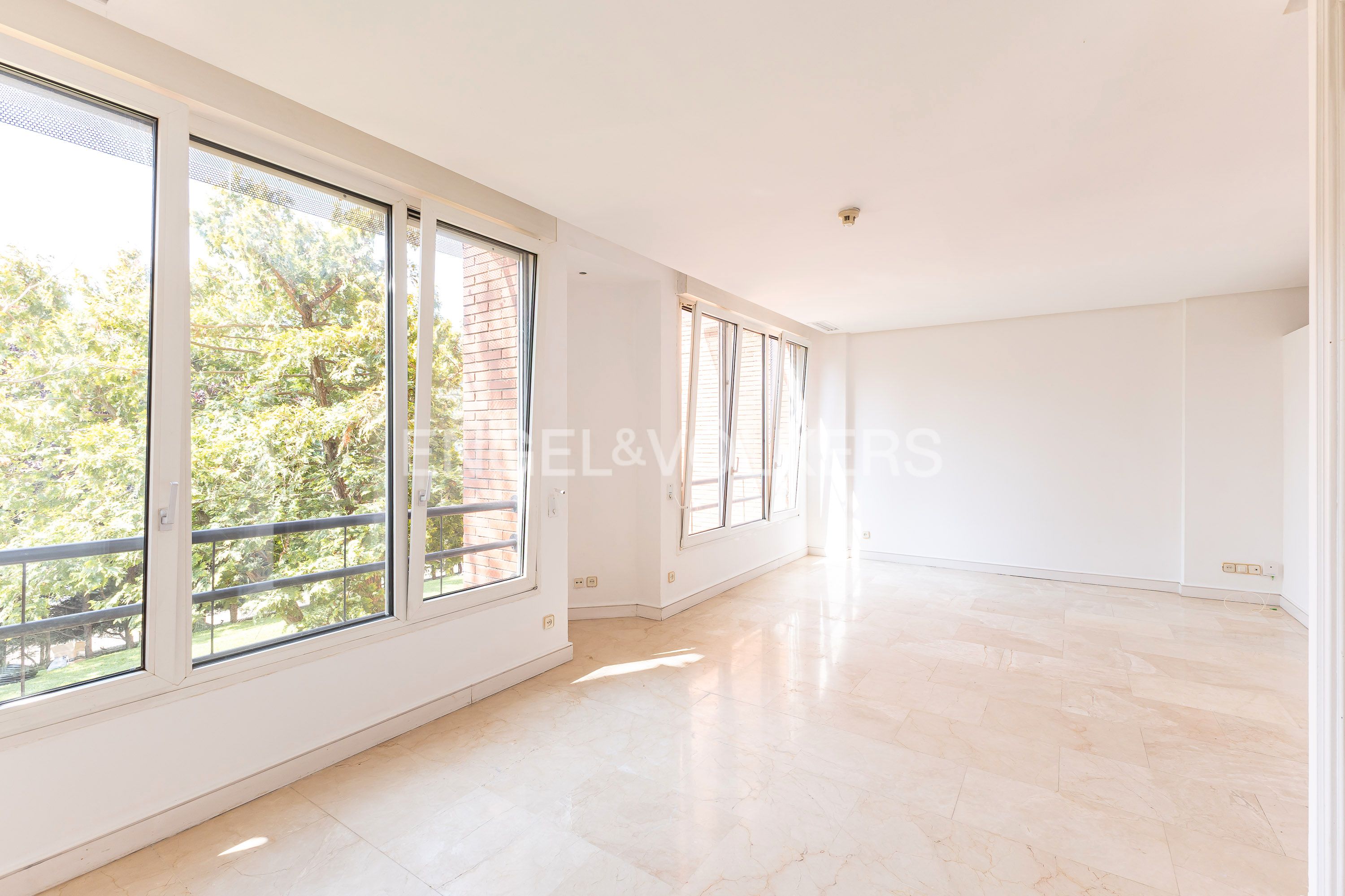 Exterior view of Apartment for sale in  Madrid Capital  with Air Conditioner, Heating and Storage room