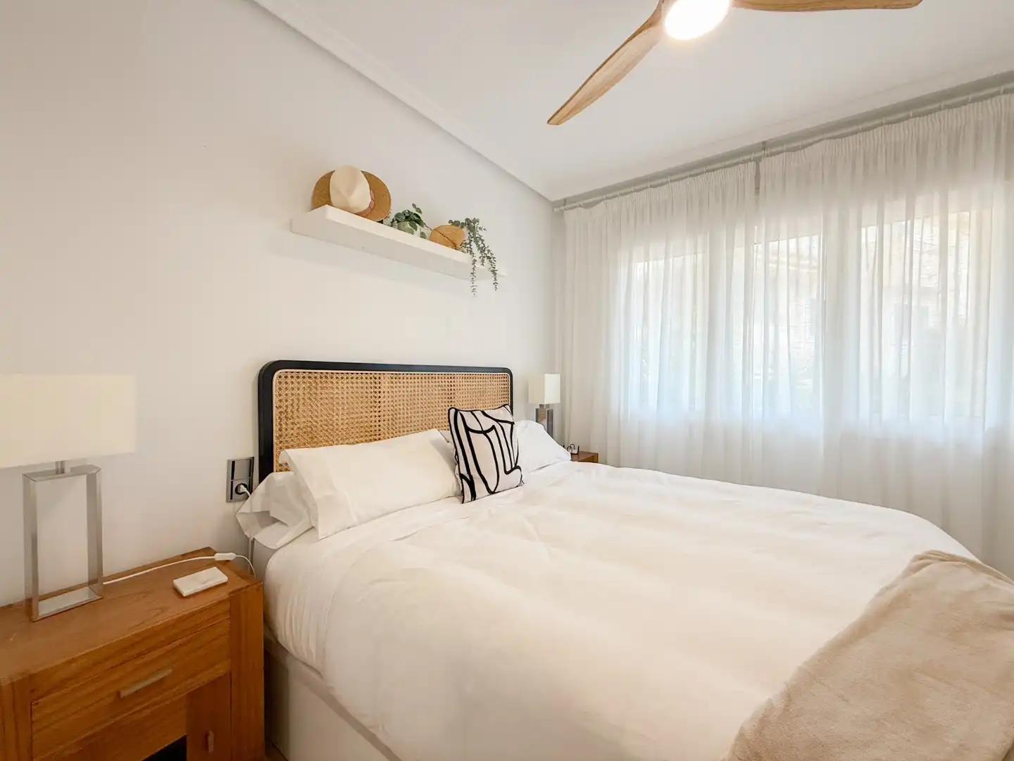Habitación de Apartamento en venta en Águilas con Aire acondicionado, Calefacción y Terraza