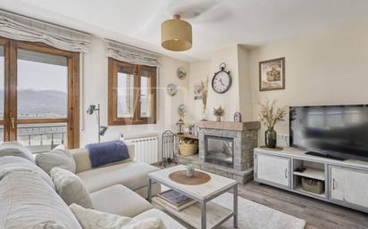 Living room of Duplex for sale in Puigcerdà