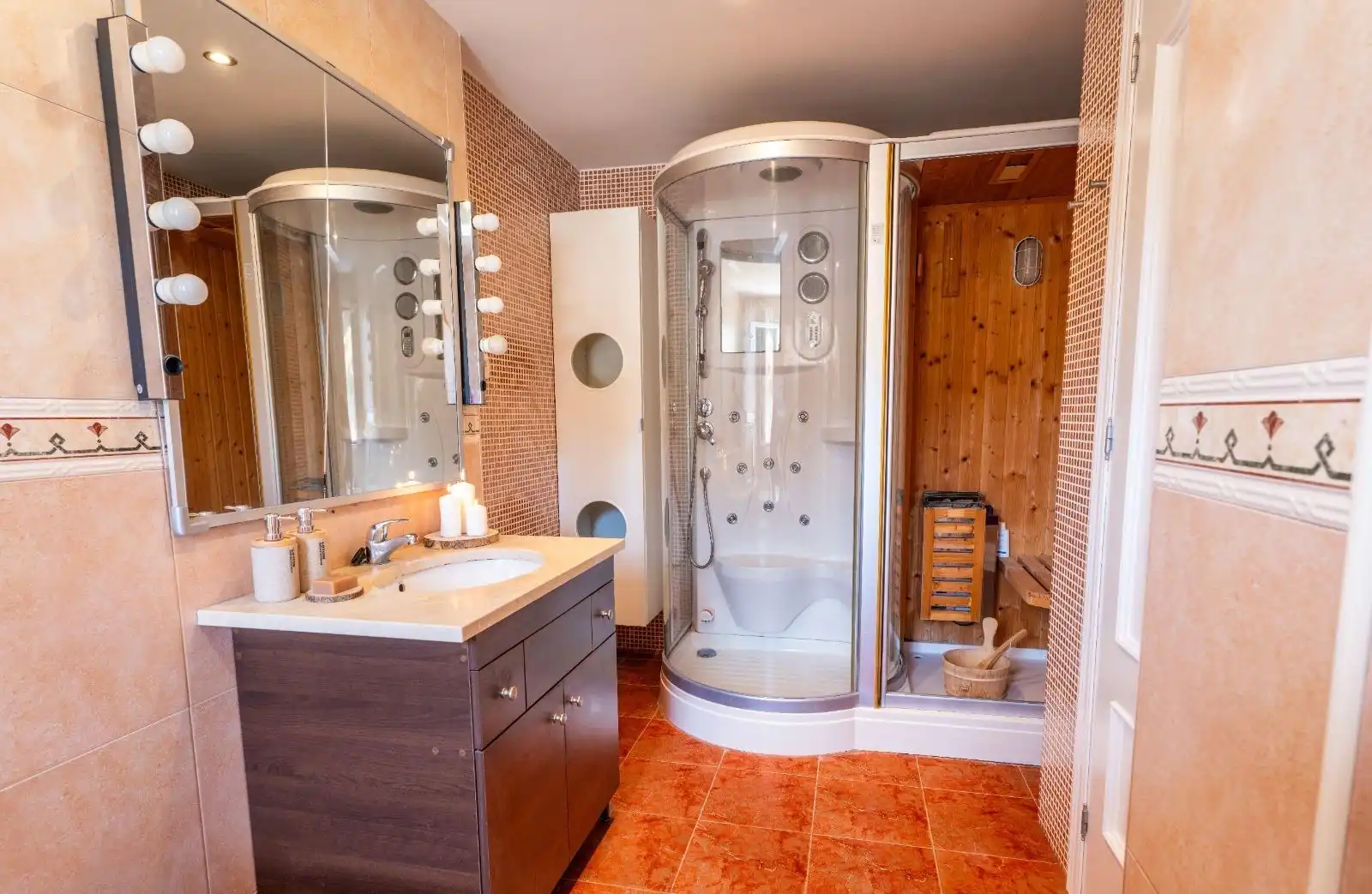 Bathroom of Houses for sale in Benalmádena  with Private garden, Terrace and Storage room