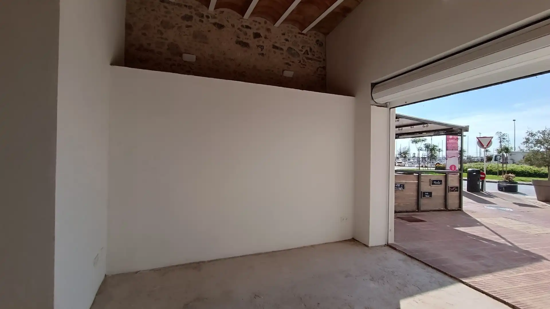 Local de lloguer a L'Estartit Poble