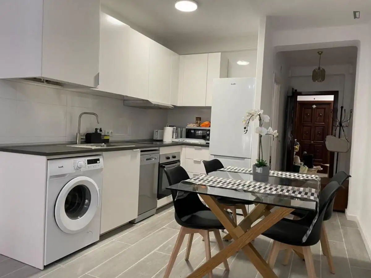 Habitación en El Molinillo - Capuchinos