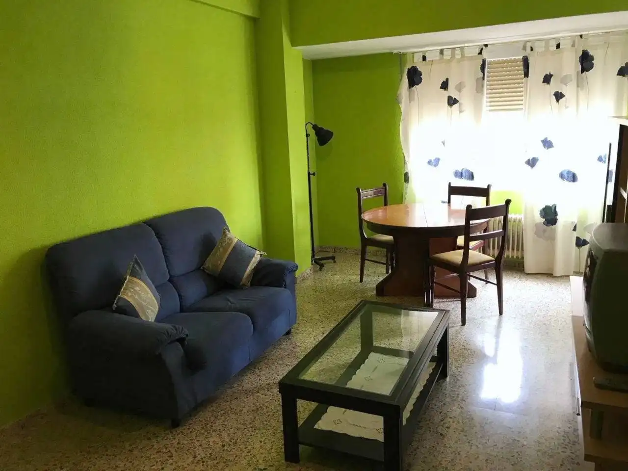 Sala de estar de Apartamento en venta en  Logroño con Calefacción y Balcón