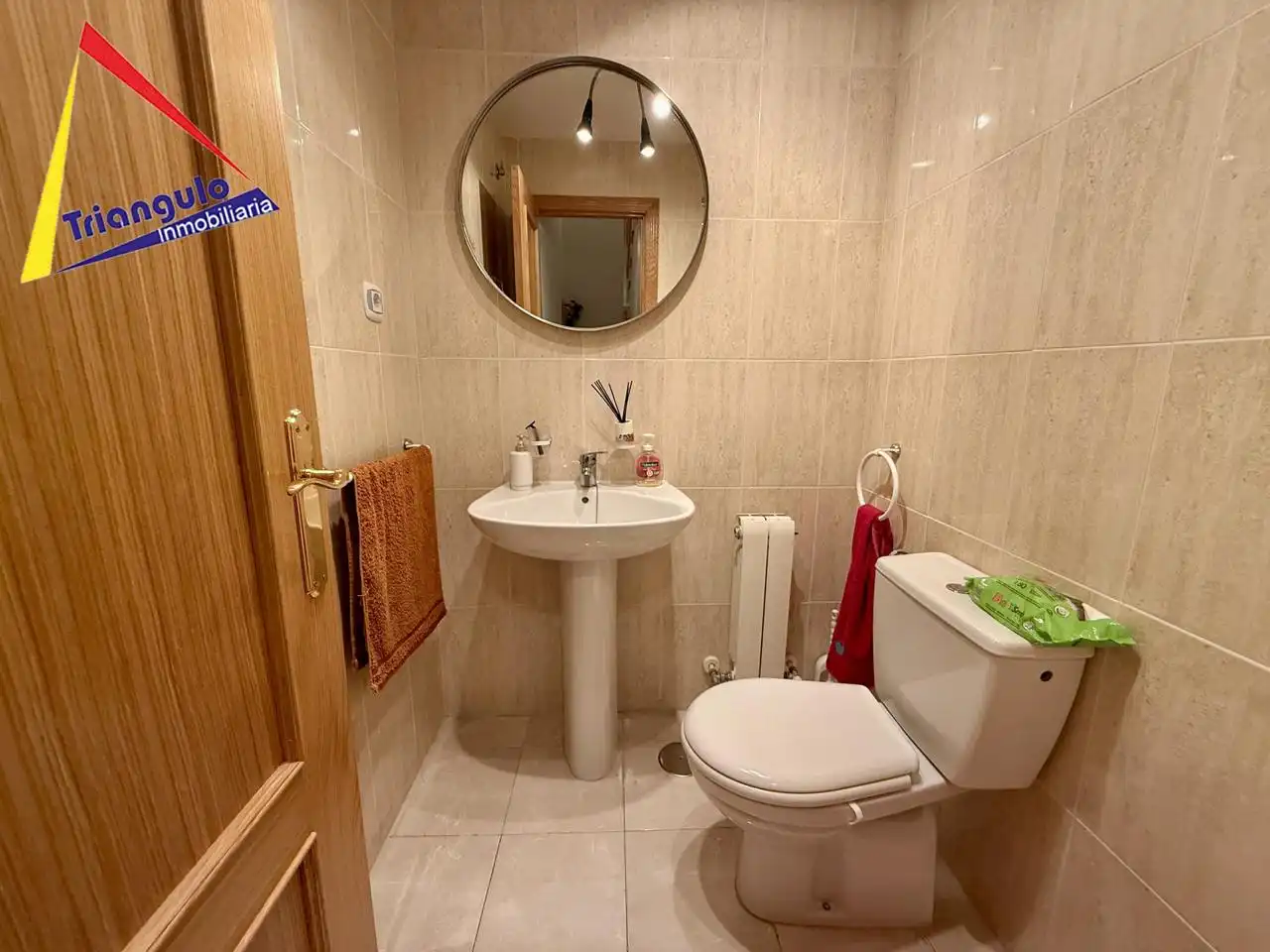 Bathroom of Flat for sale in Villacastín  with Heating and Community pool