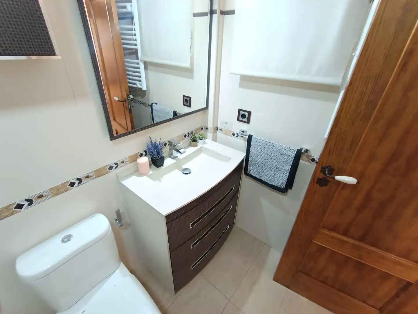 Badezimmer von Erdgeschoss zum Verkauf in Casco Urbano