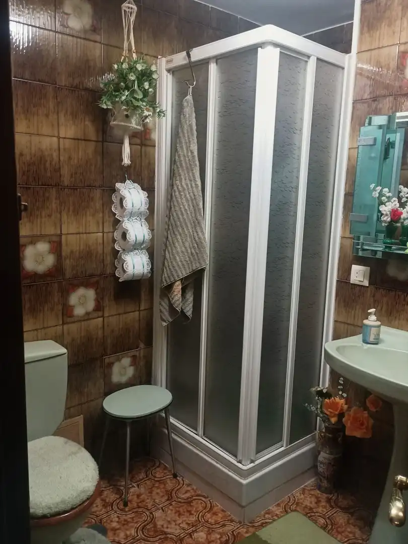 Badezimmer von Wohnung zum Verkauf in Madrid mit Klimaanlage, Heizung und Terrasse