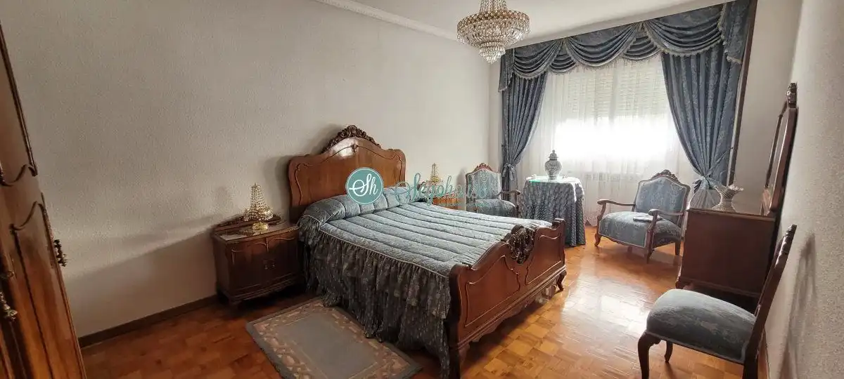 Bedroom of Flat for sale in Segovia  with Heating, Parquet flooring and Terrace
