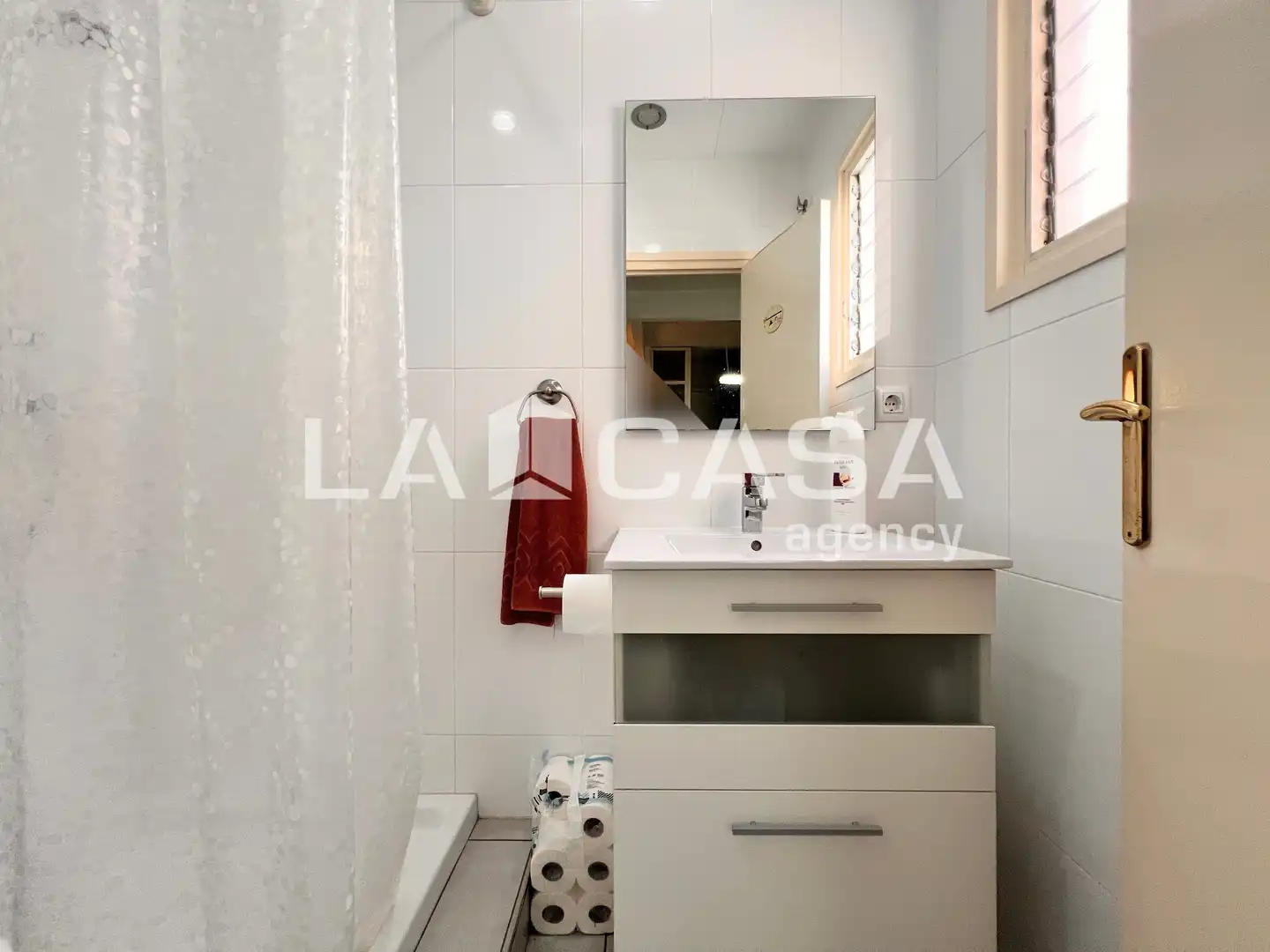 Badezimmer von Geschaftsraum zum Verkauf in Badalona