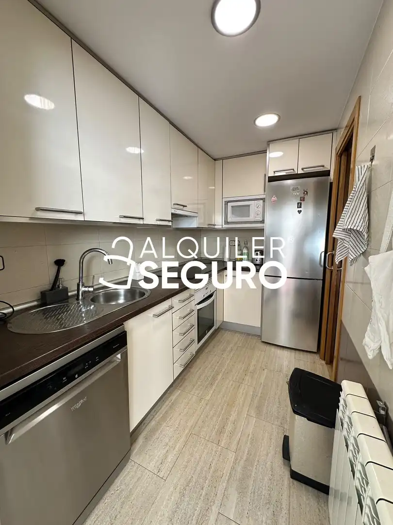 Cocina de Piso de alquiler en Madrid con Aire acondicionado, Calefacción y Terraza