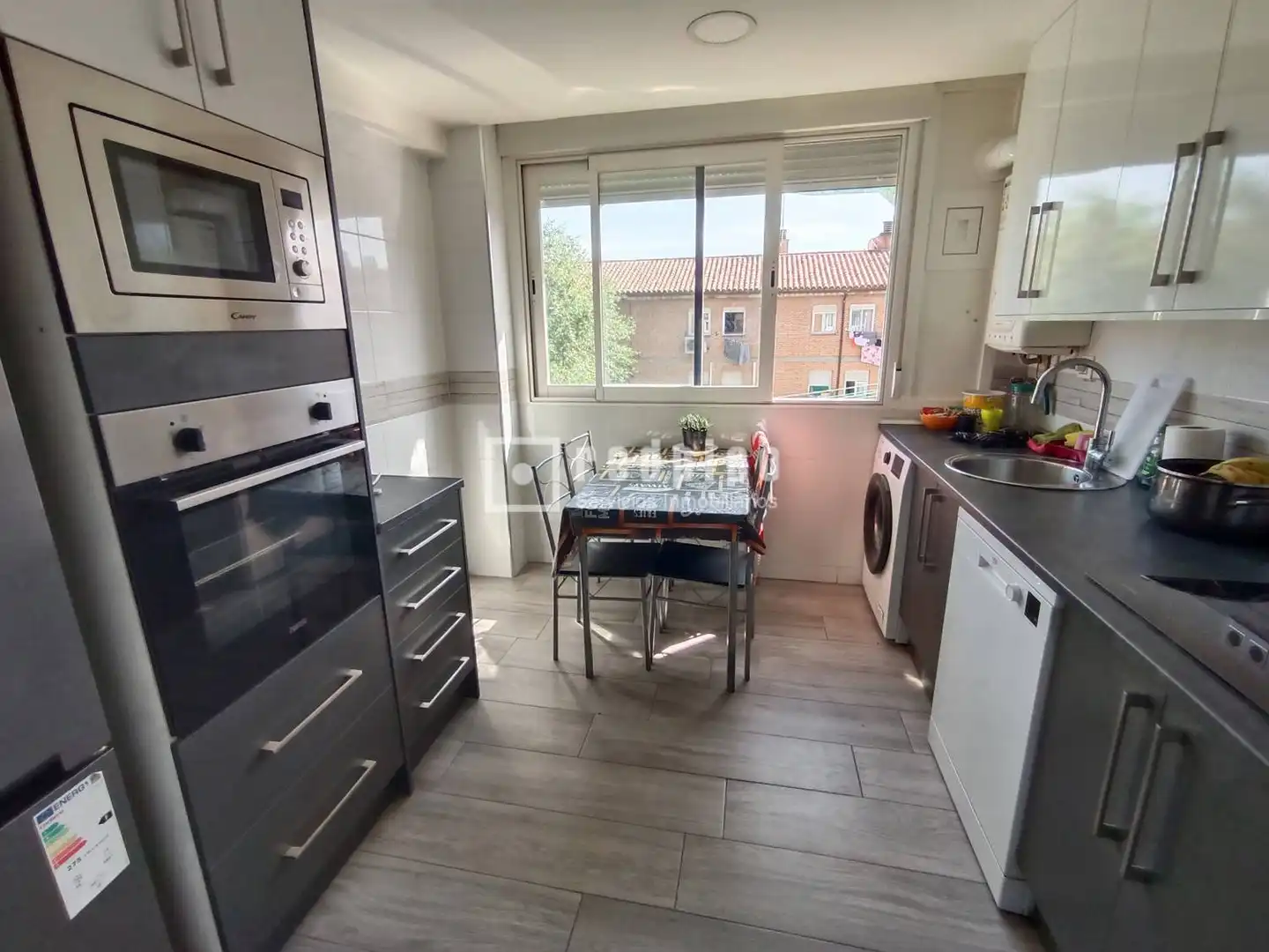 Cocina de Piso en venta en Madrid con Calefacción y Trastero