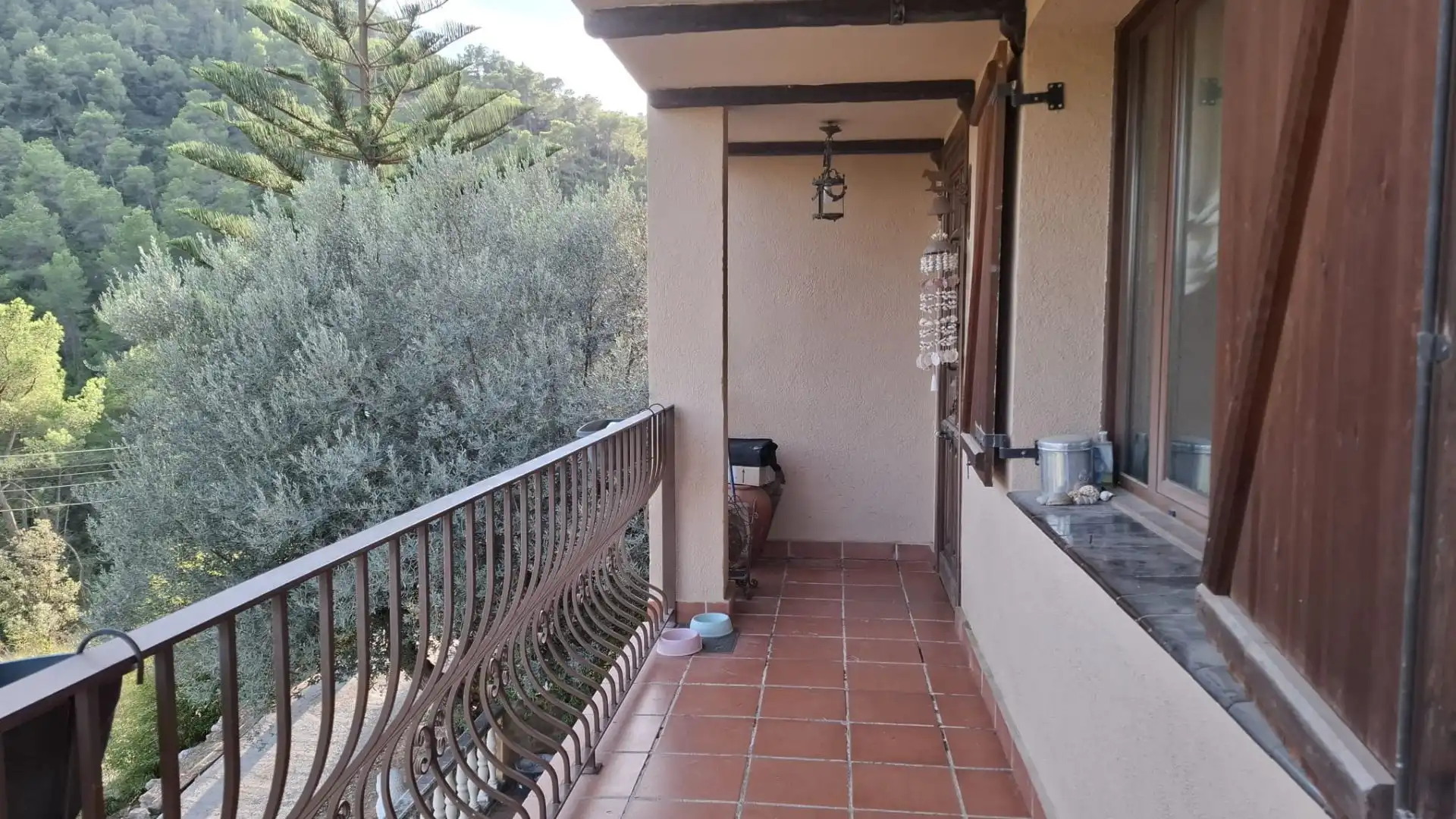 Houses for sale in Vallirana