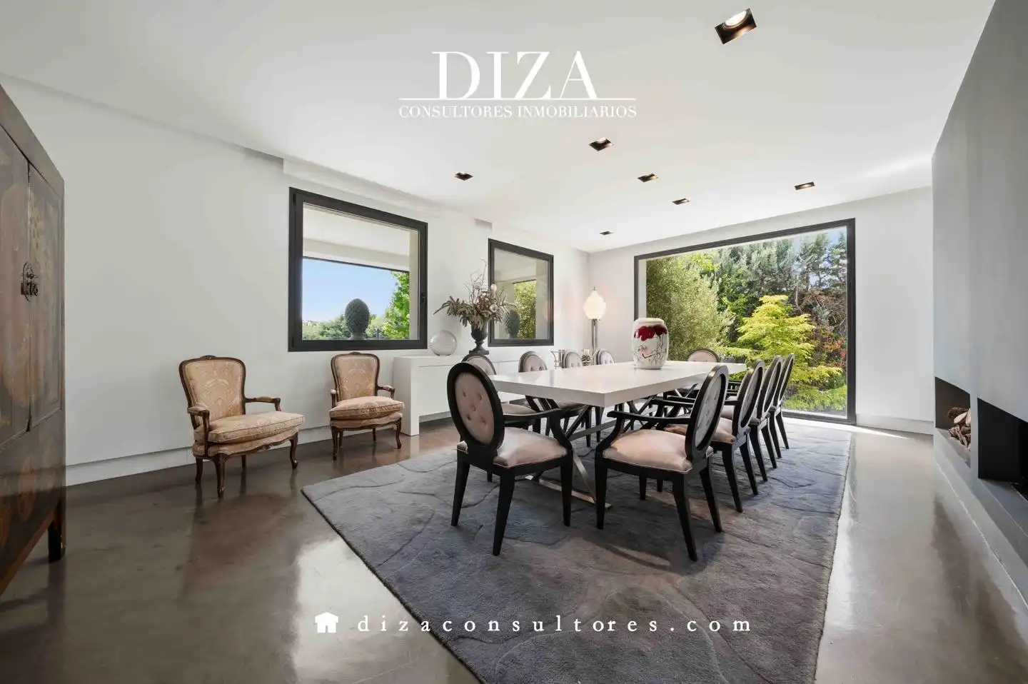 Comedor de Casa o chalet en venta en Boadilla del Monte con Aire acondicionado, Calefacción y Jardín privado