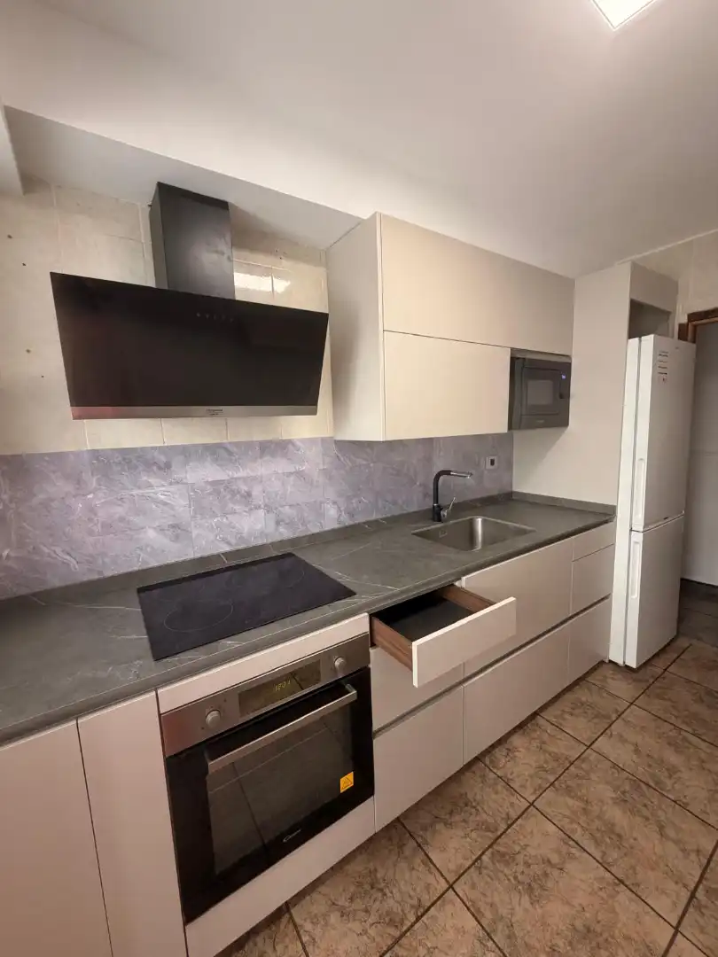 Küche von Wohnung zum Verkauf in Sagunto / Sagunt mit Möbliert, Ofen und Waschmaschine
