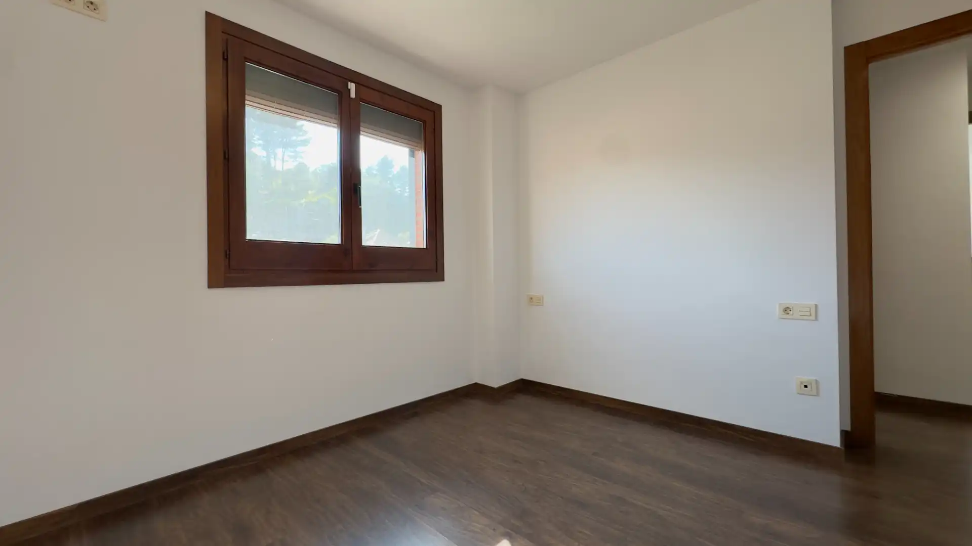 Habitación de Dúplex en venta en Sant Llorenç Savall con Calefacción, Parquet y Horno