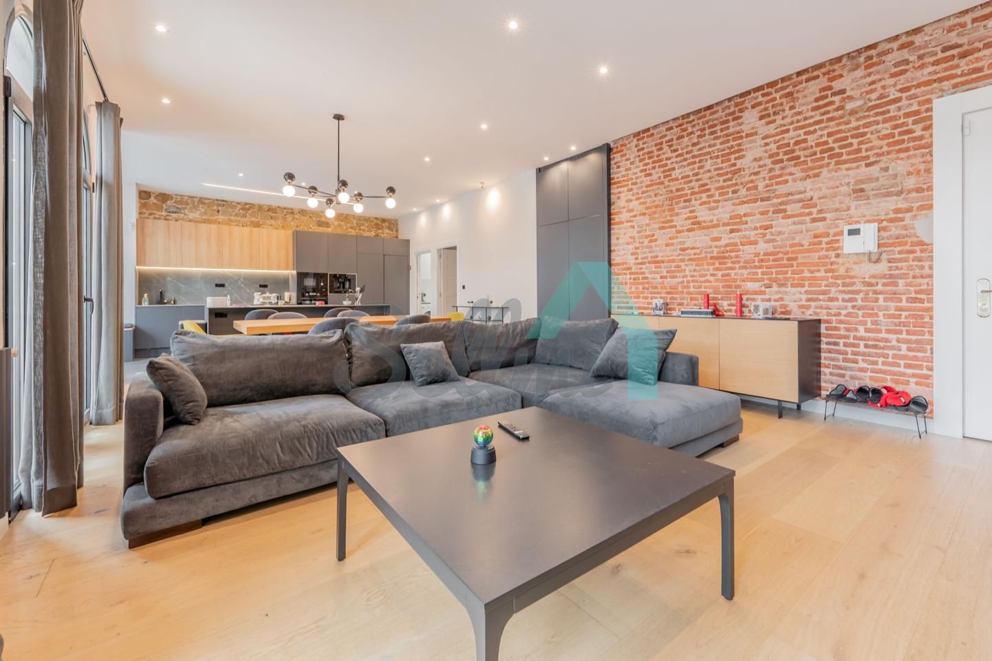 Pis en venda a Ruiz Gómez, Centro