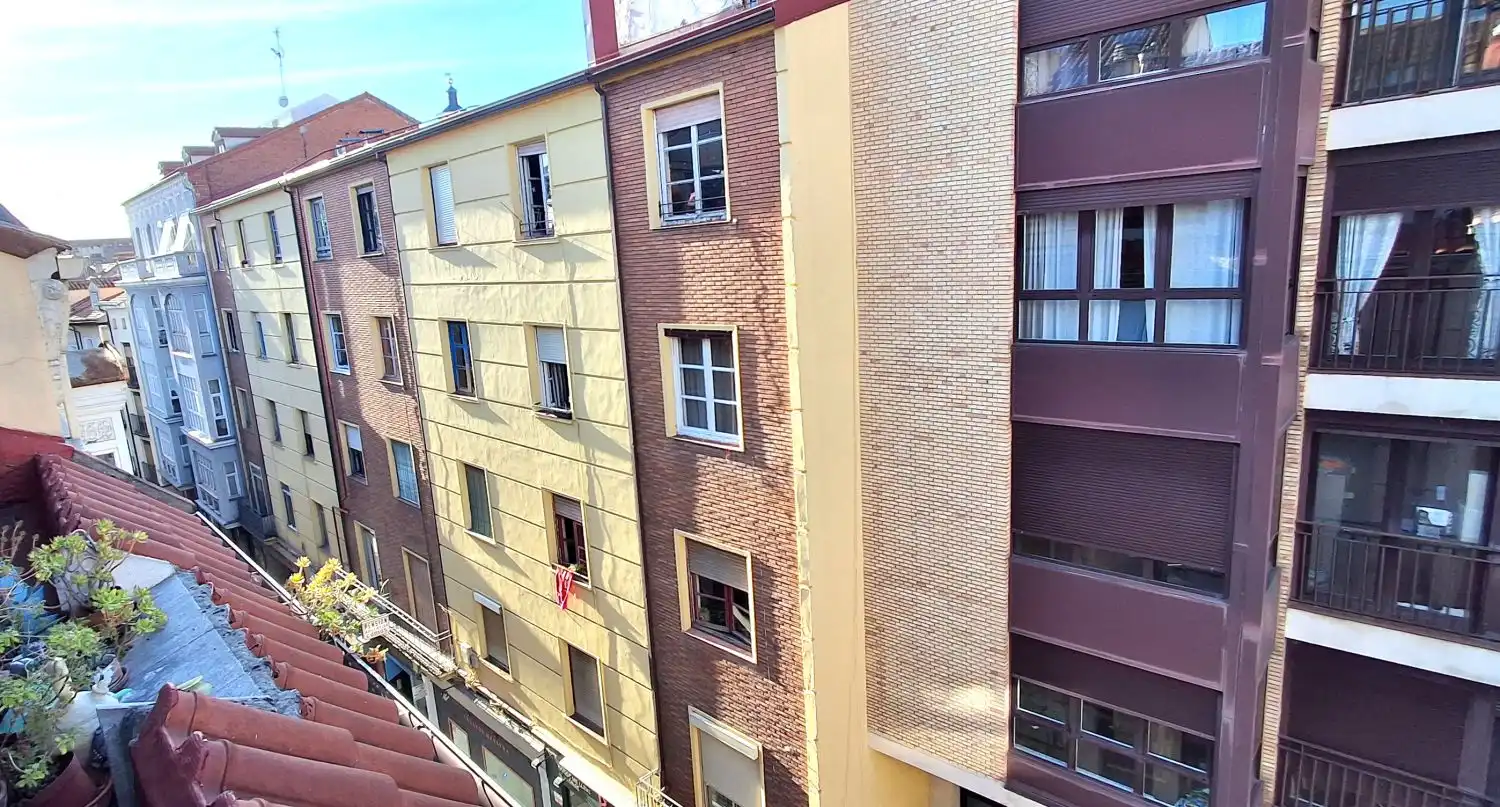 Piso de alquiler en MACIAS PICAVEA, Centro