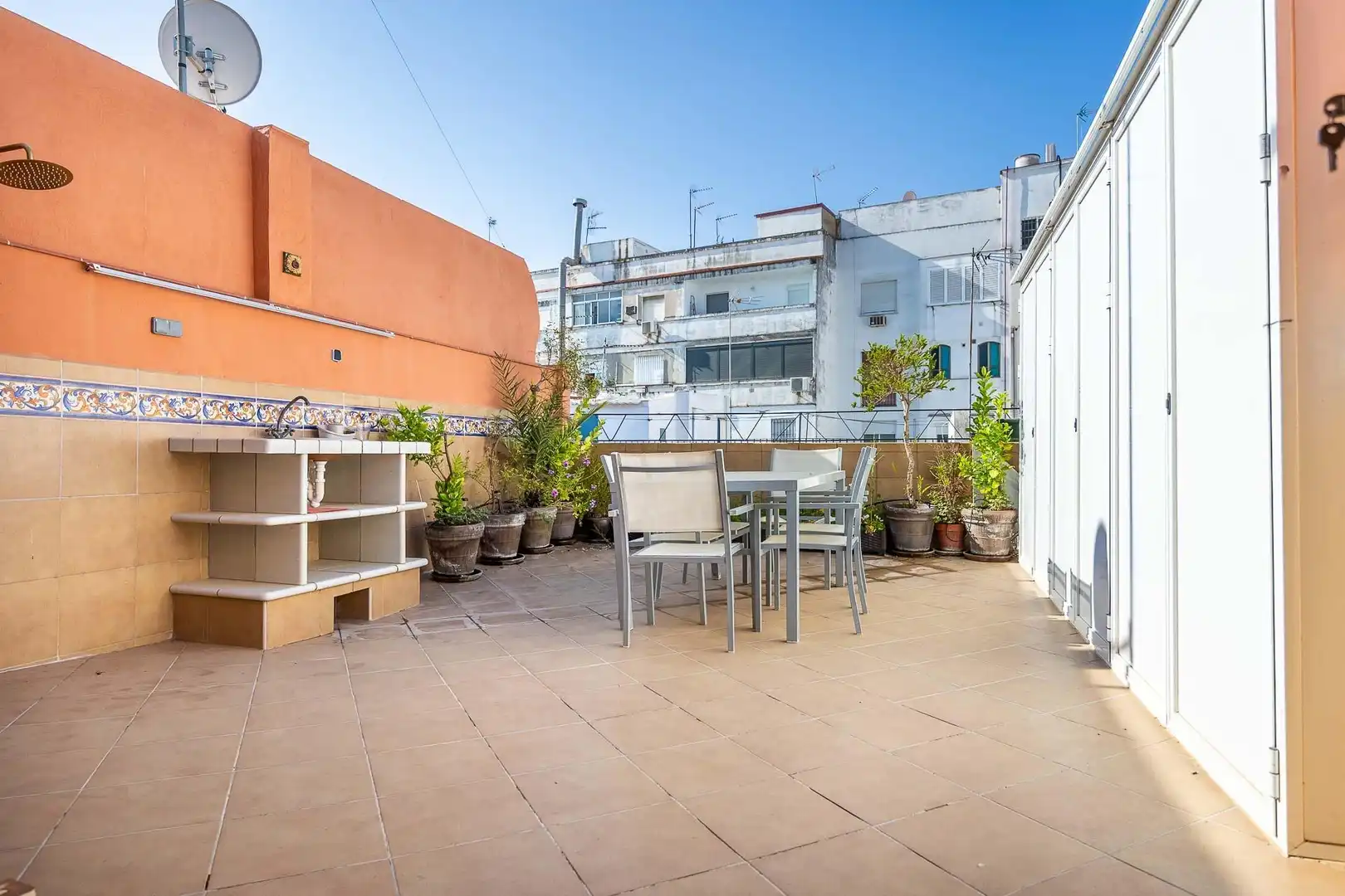 Terrace of Houses for sale in Sevilla  with Air Conditioner, Terrace and Alarm