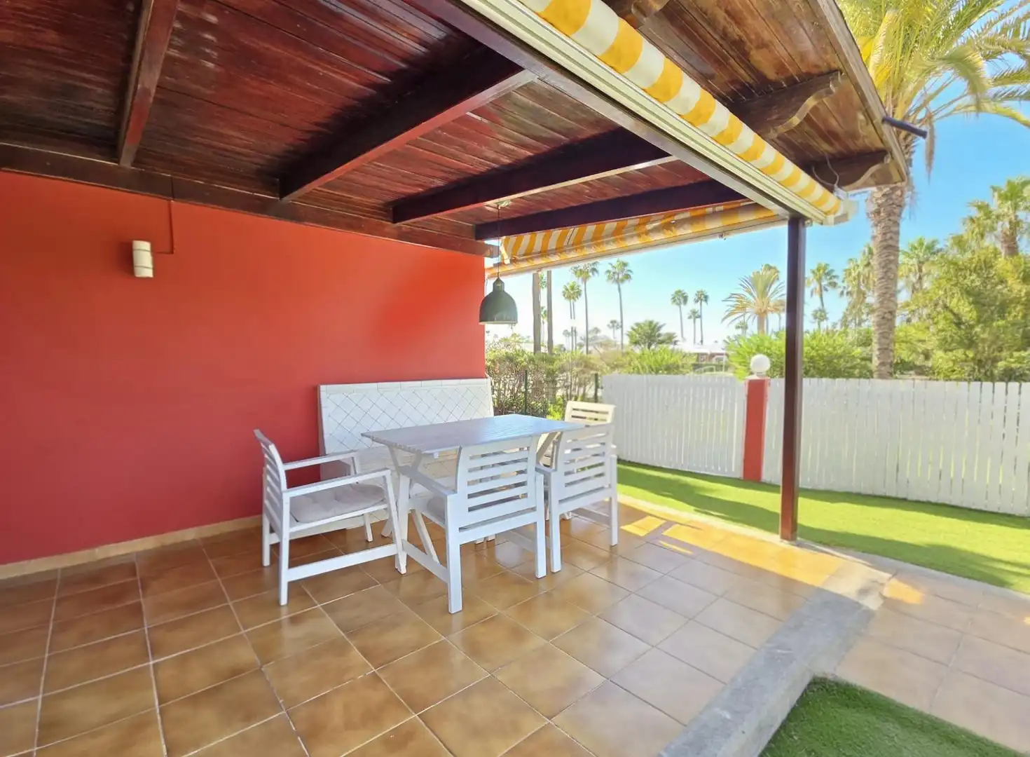 Jardí de Casa o xalet en venda en San Bartolomé de Tirajana amb Aire condicionat, Jardí privat i Terrassa