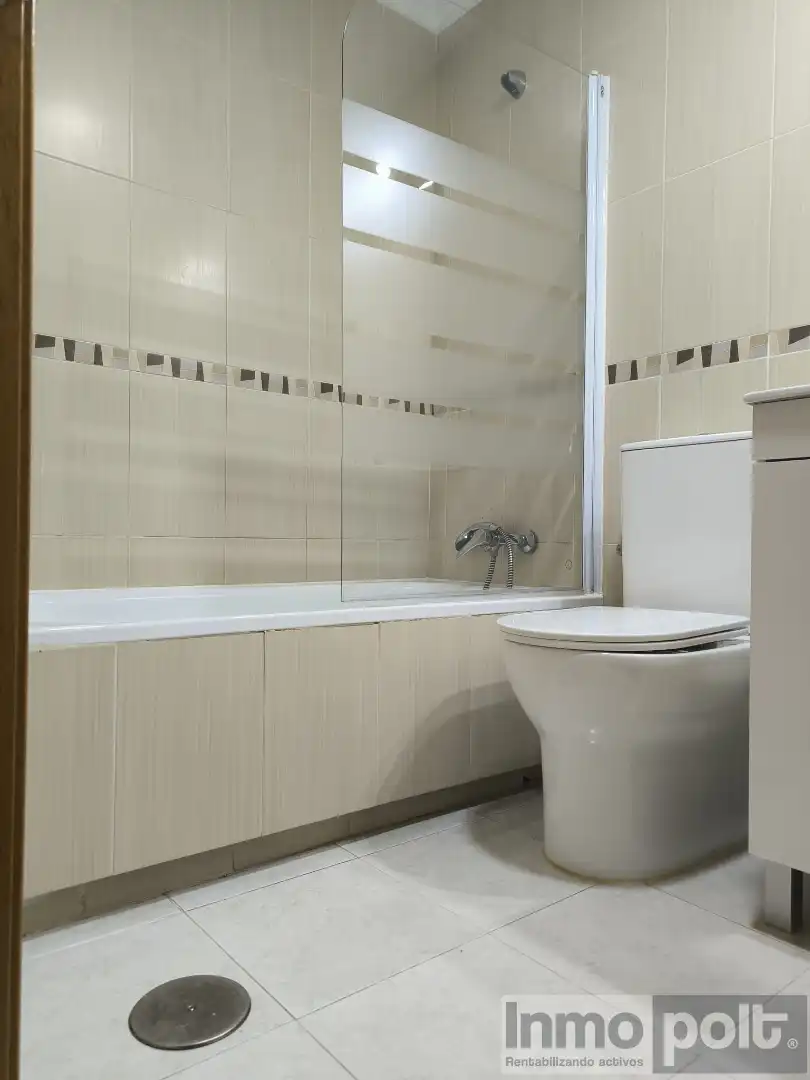Baño de Piso de alquiler en Murcia