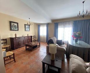 Sala d'estar de Casa o xalet en venda en Alameda amb Aire condicionat, Calefacció i Traster
