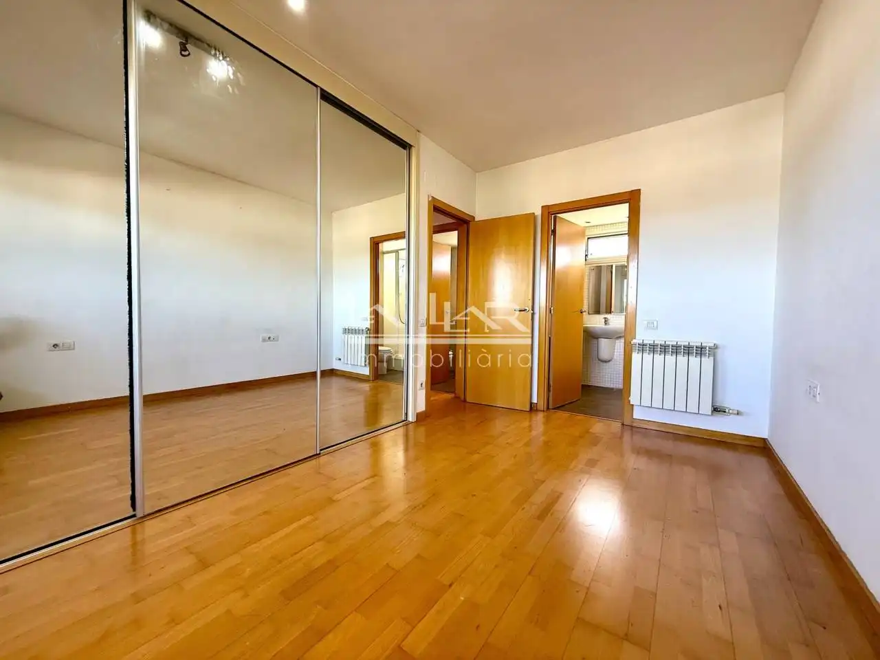 Habitación de Piso en venta en Vic con Calefacción, Parquet y Terraza