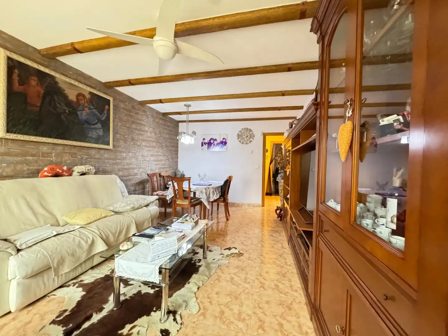 Sala d'estar de Casa o xalet en venda en Pira amb Calefacció, Jardí privat i Terrassa
