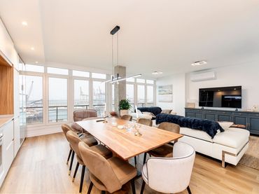 Flat with lift for sale in C. Alemania
