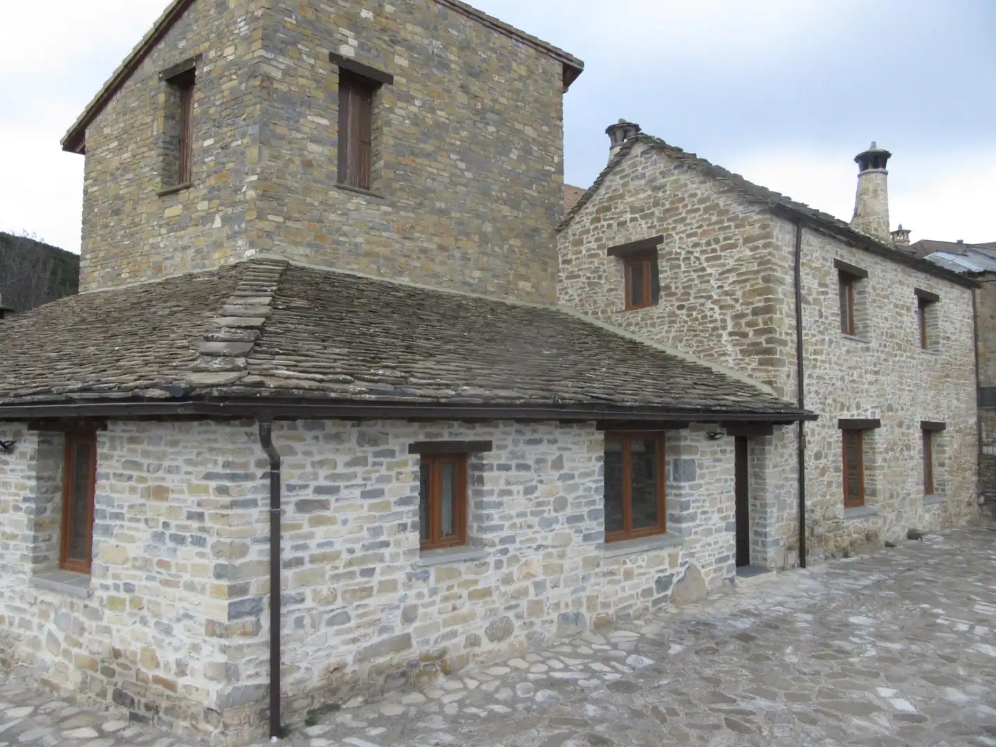 Vista exterior de Casa o chalet en venta en Castiello de Jaca con Calefacción, Jardín privado y Terraza