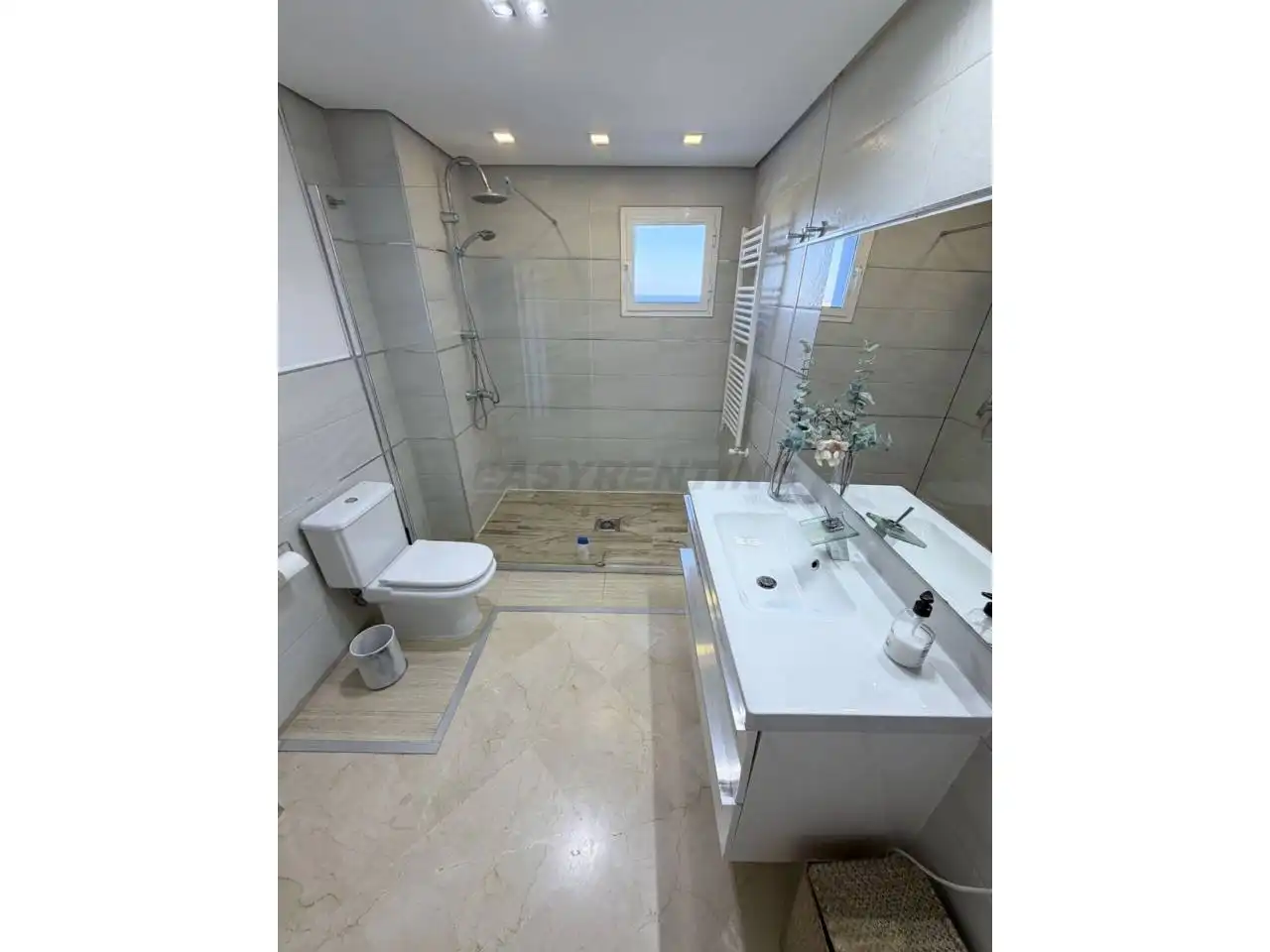 Bathroom of Detached homes for rent in La Alcaidesa  with Air Conditioner, Terrace and Furnished
