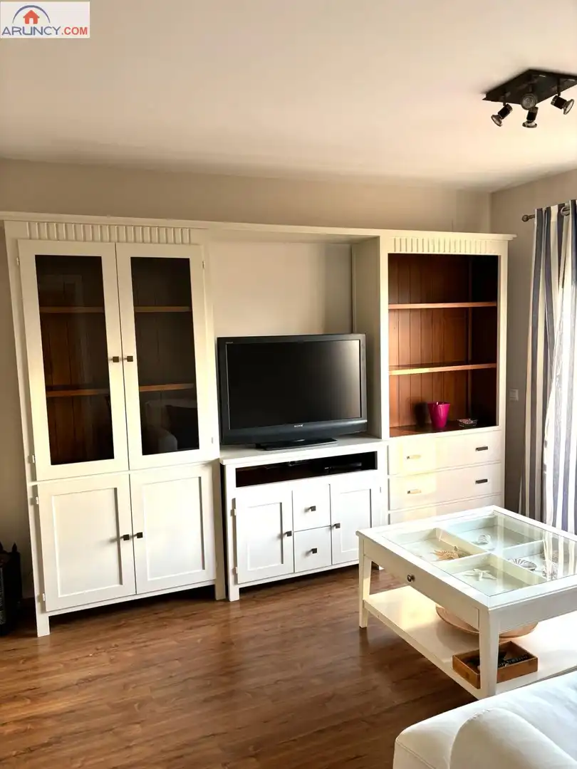 Sala d'estar de Pis de lloguer en Alcalá de Guadaira amb Aire condicionat, Calefacció i Parquet