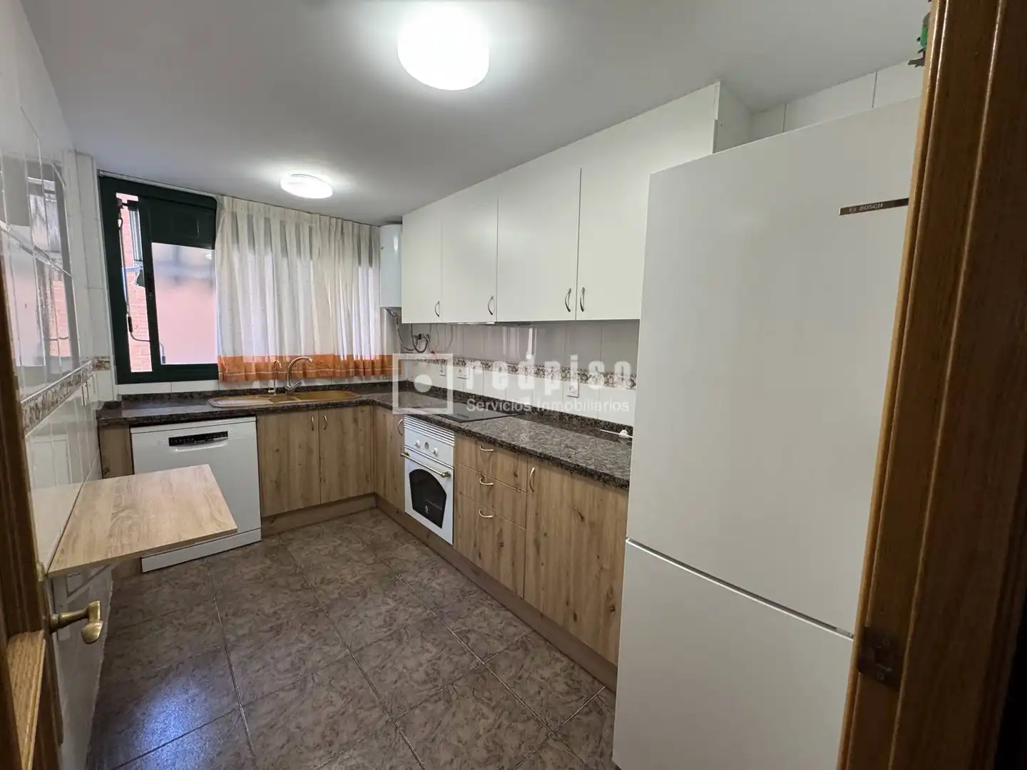 Kitchen of Flat for rent in Valencia  with Air Conditioner, Heating and Private garden