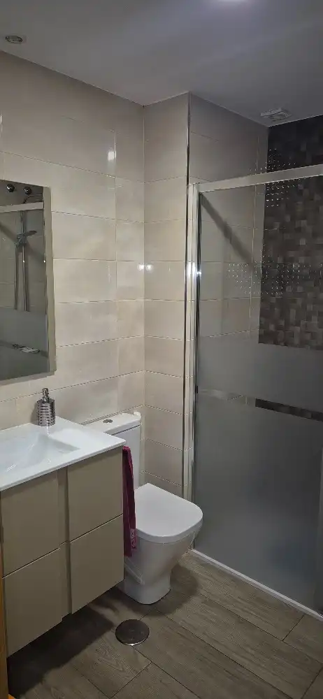 Baño de Piso en venta en Albacete con Aire acondicionado, Calefacción y Balcón