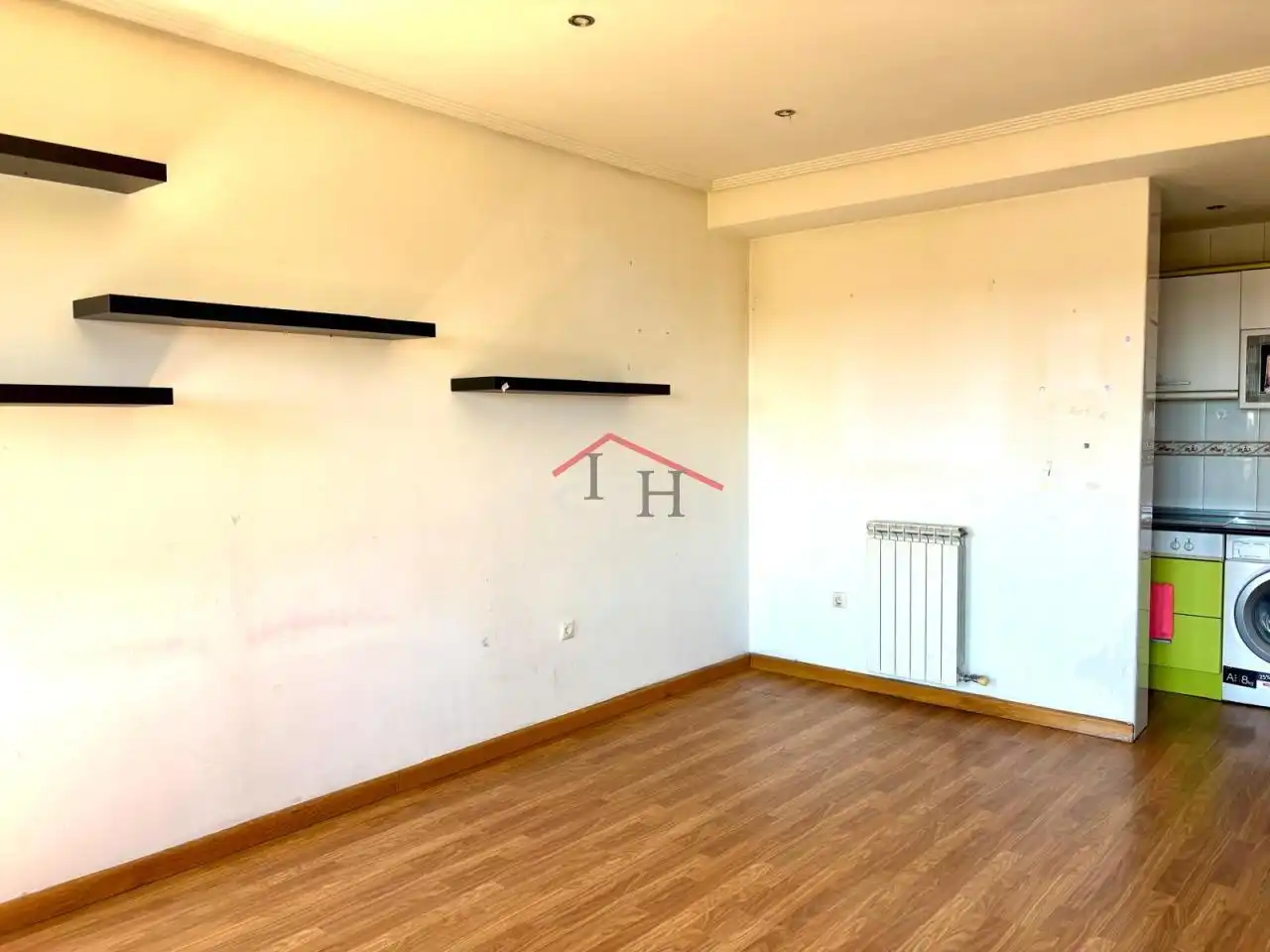 Living room of Apartments for sale in Valverde de la Virgen  with Heating, Parquet flooring and Terrace