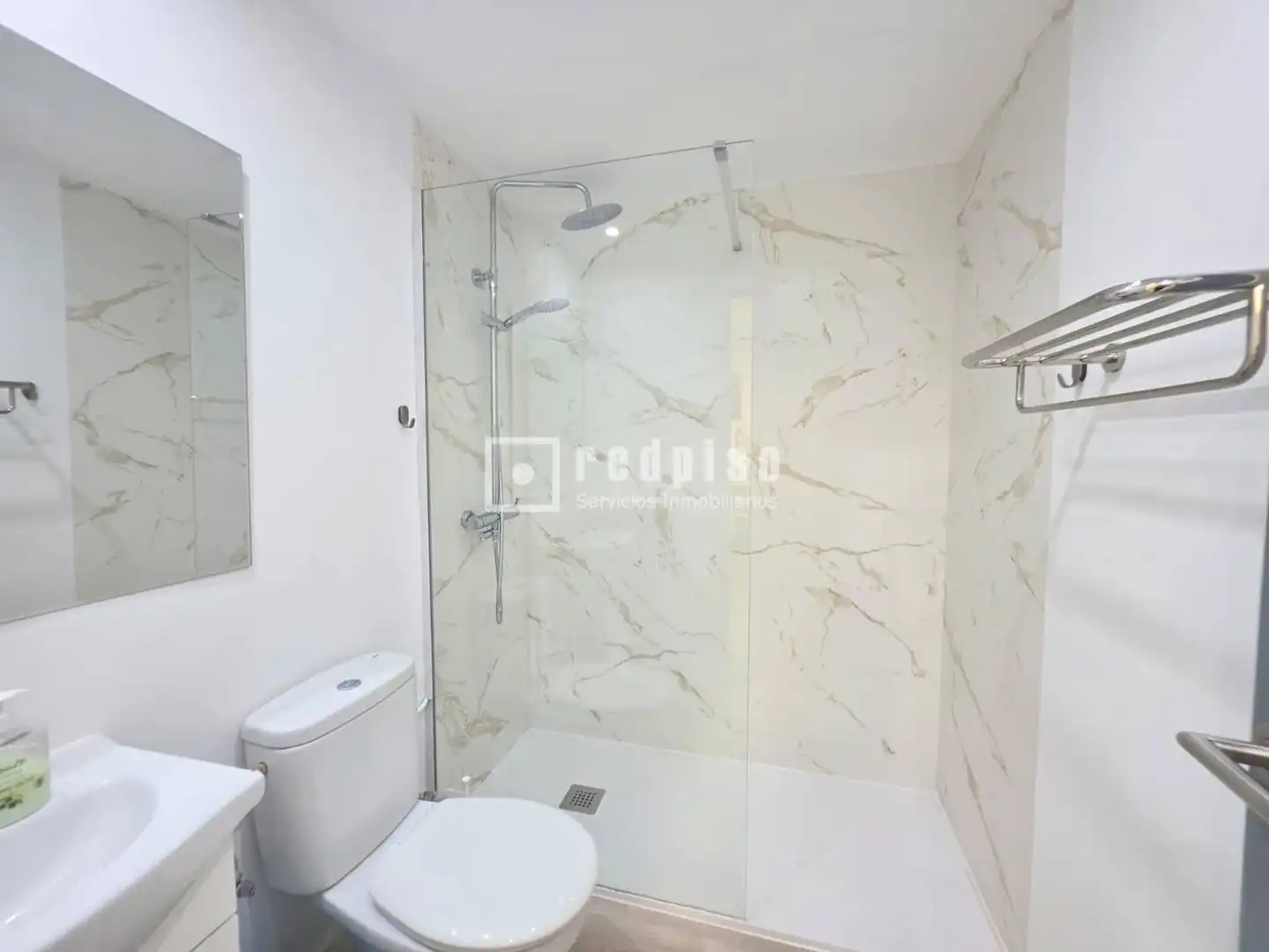 Badezimmer von Wohnungen zur Miete in Madrid mit Klimaanlage, Heizung und Terrasse