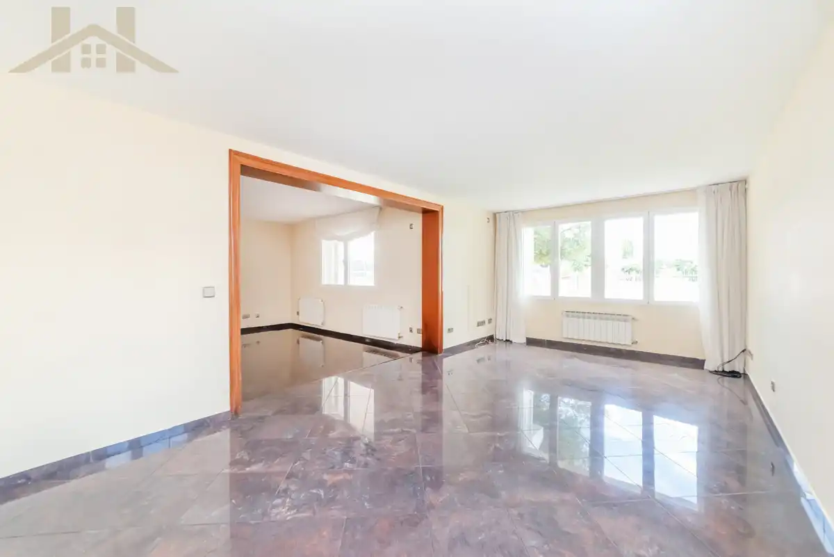 Houses for rent in Calle Cedros, Zona Monte El Pilar