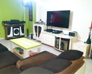 Living room of Flat for sale in Parla  with Heating