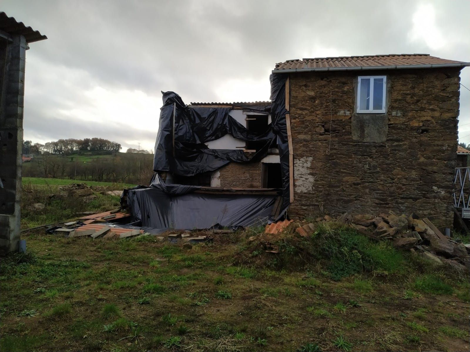 Vista exterior de Casa o xalet en venda en Santiago de Compostela 