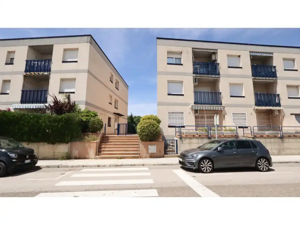 Vista exterior de Pis en venda en Llançà amb Aire condicionat i Moblat