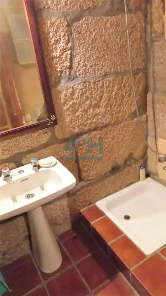 Baño de Casa o chalet en venta en Amoeiro con Calefacción, Jardín privado y Terraza