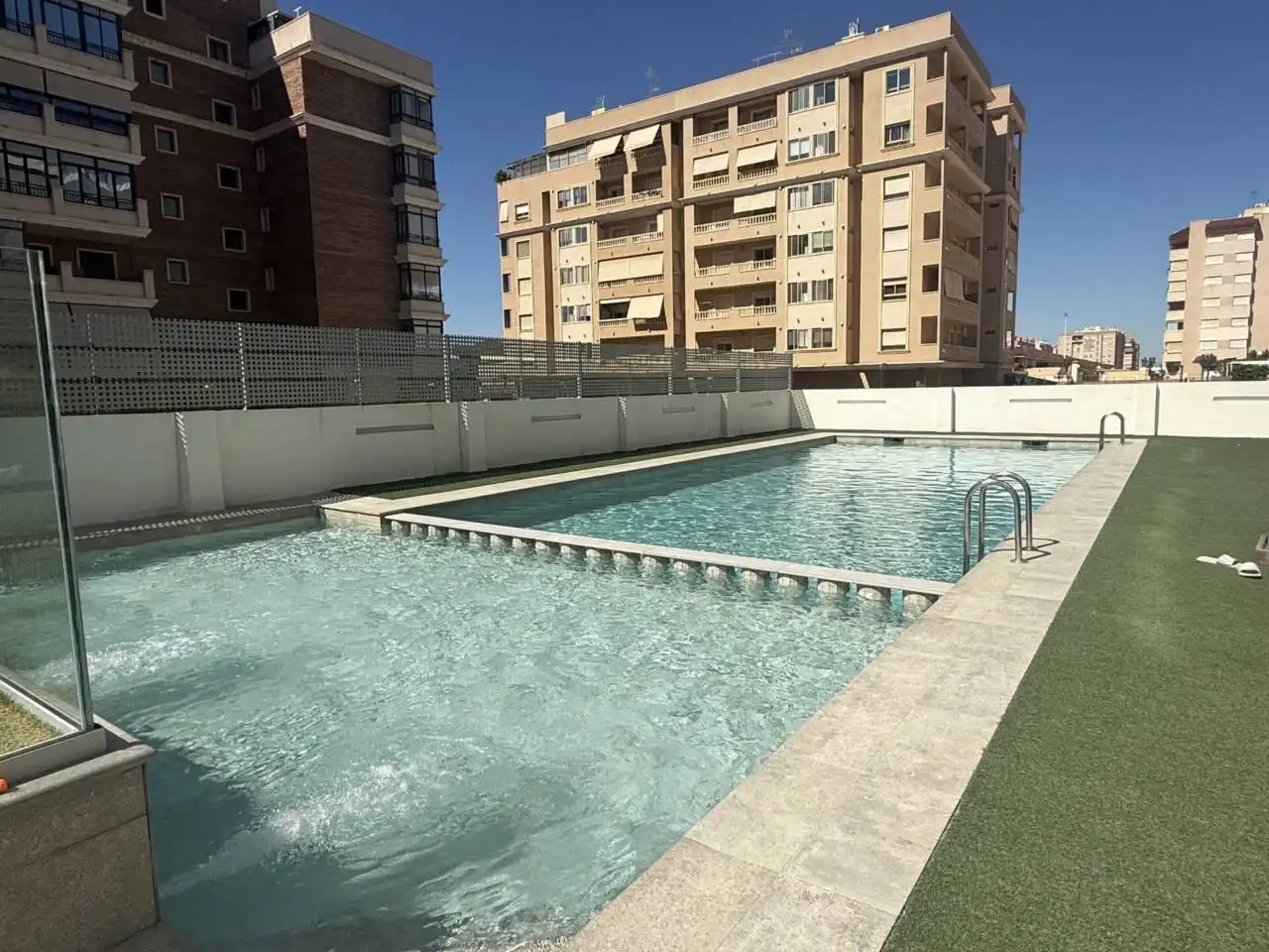 Piscina de Ático en venta en Elche / Elx con Aire acondicionado, Parquet y Terraza