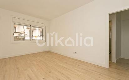 Bedroom of Flat for sale in  Barcelona Capital  with Terrace