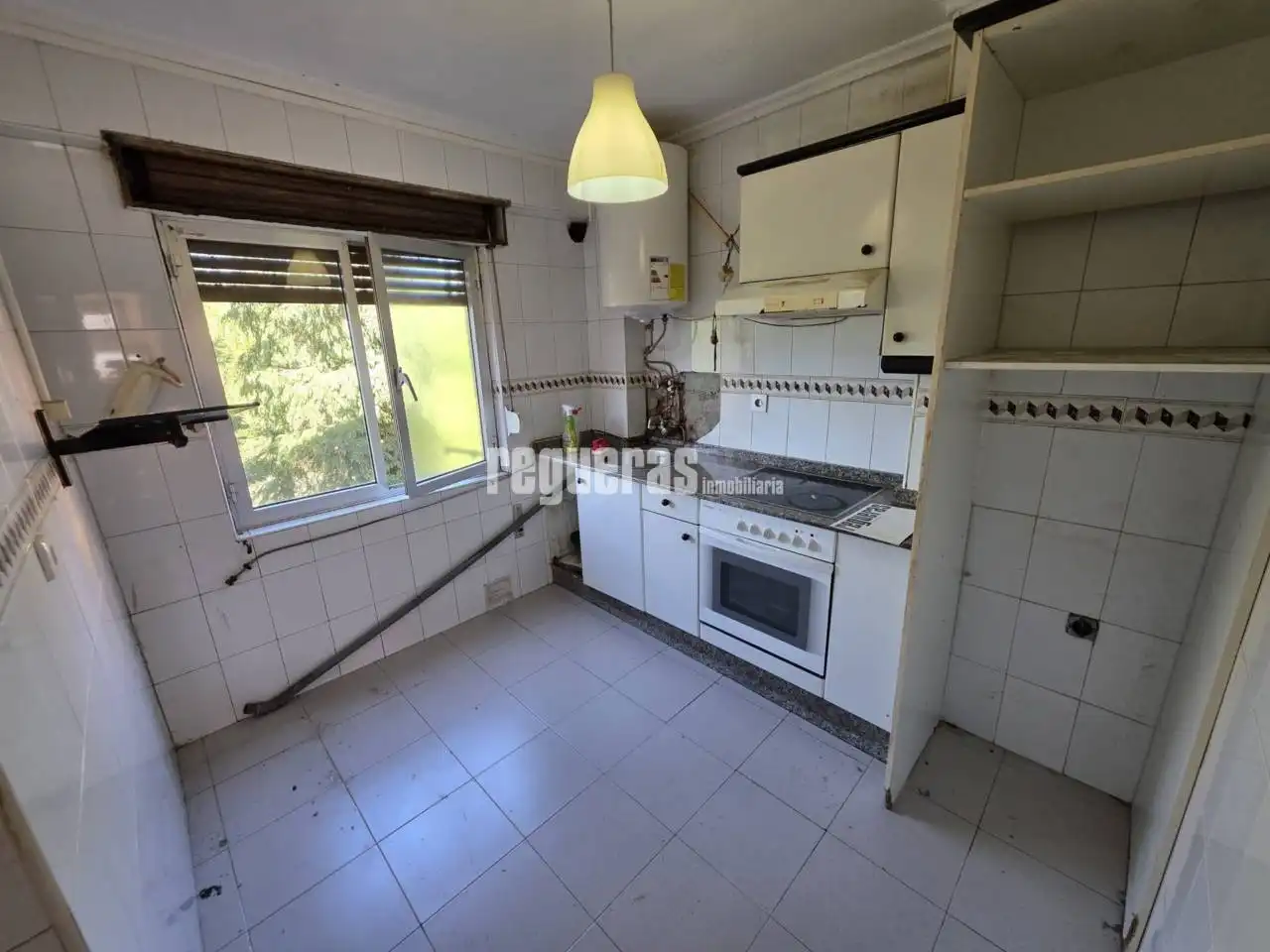 Cocina de Piso en venta en Avilés con Calefacción
