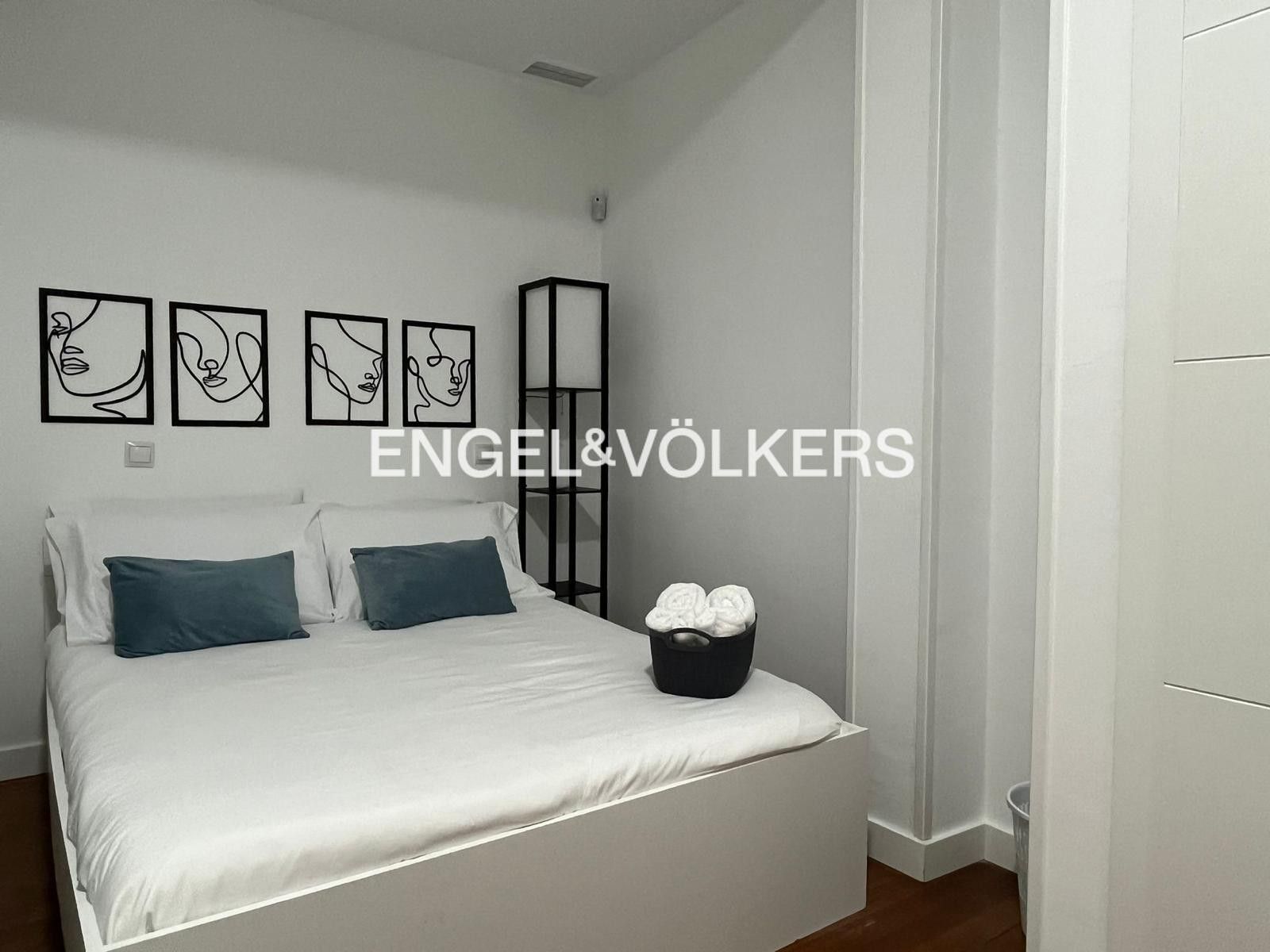 Bedroom of Apartment for sale in  Madrid Capital  with Heating